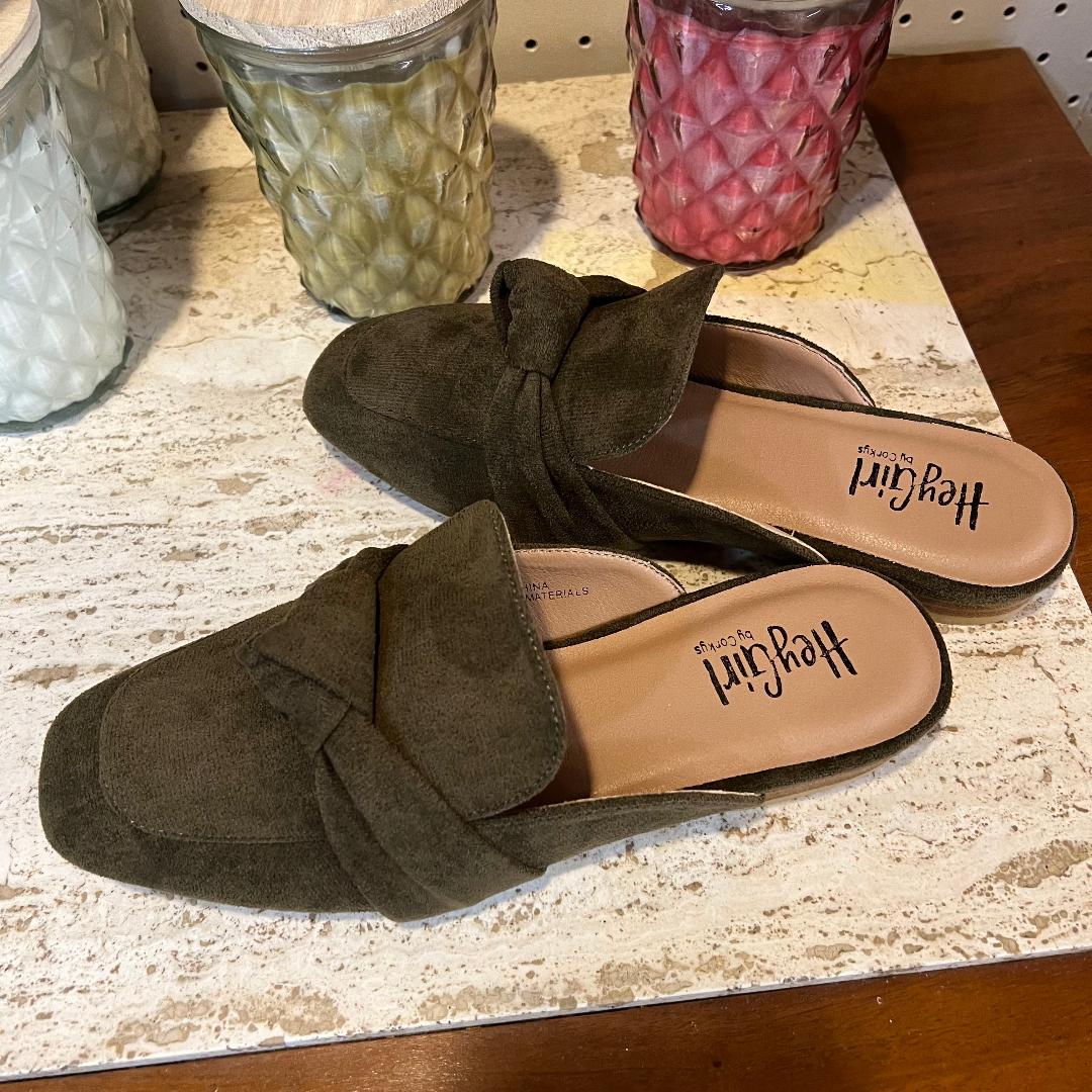 Clingy Faux Suede Low Mule