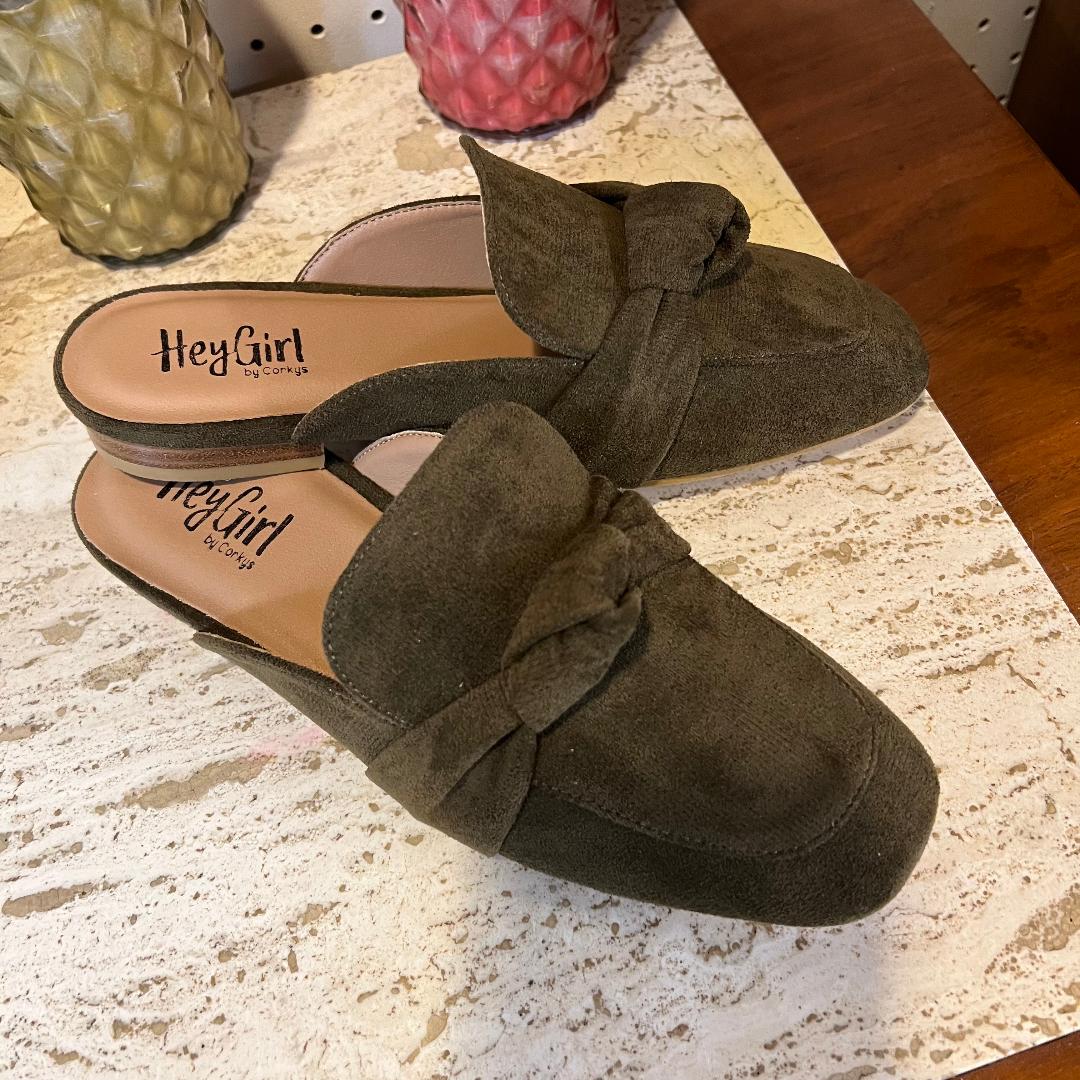 Clingy Faux Suede Low Mule