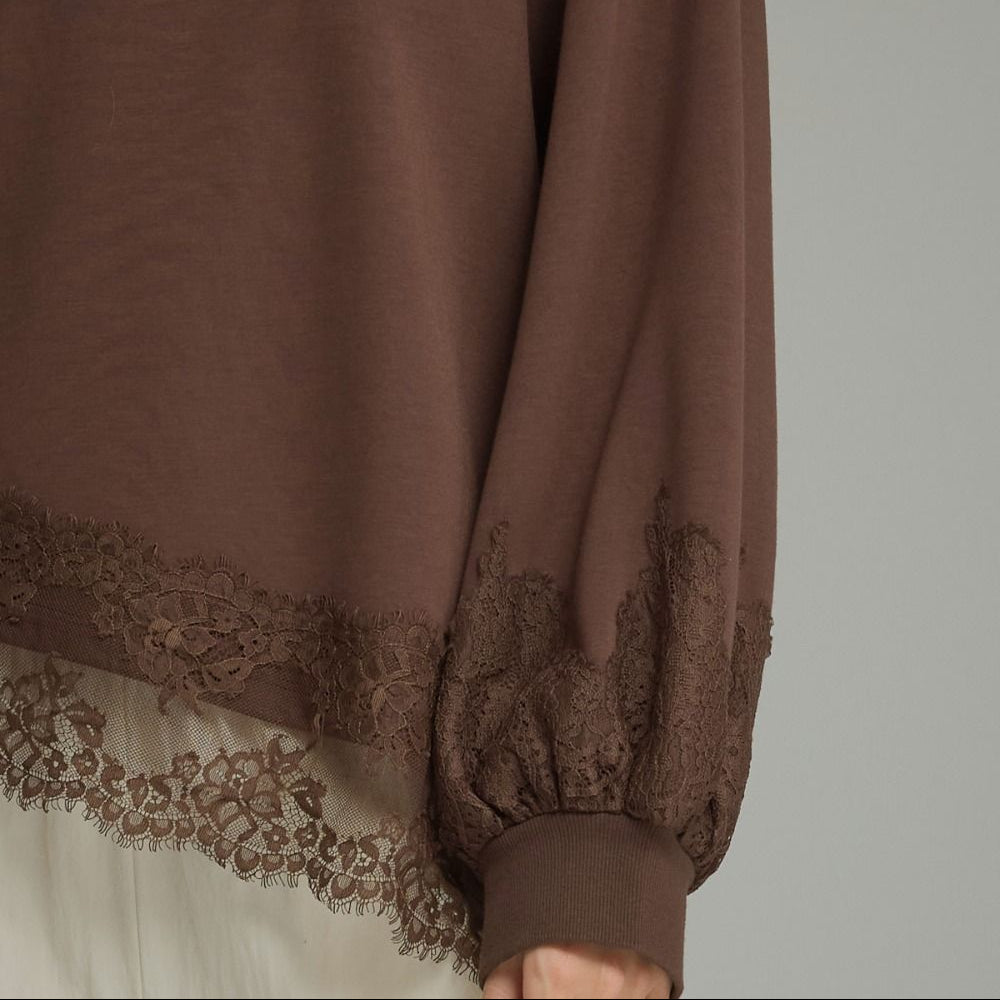 Entro Solid Balloon Sleeve top with Round Neckline & Lace Detail