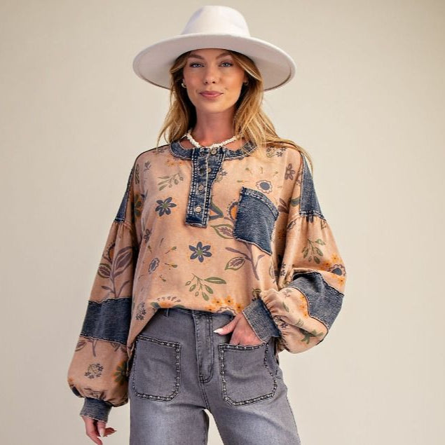 FLORAL PRINT WASHED TERRY HENLEY TOP