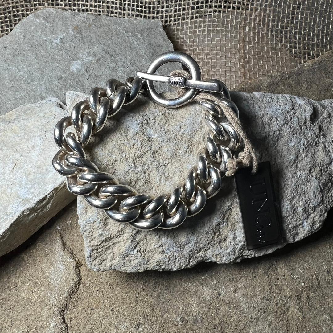 Unisex Charismatic Silver Electric Bracelet