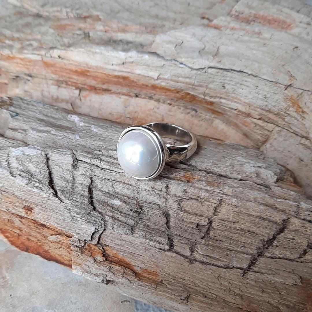 Unique Superlative Pearl Ring