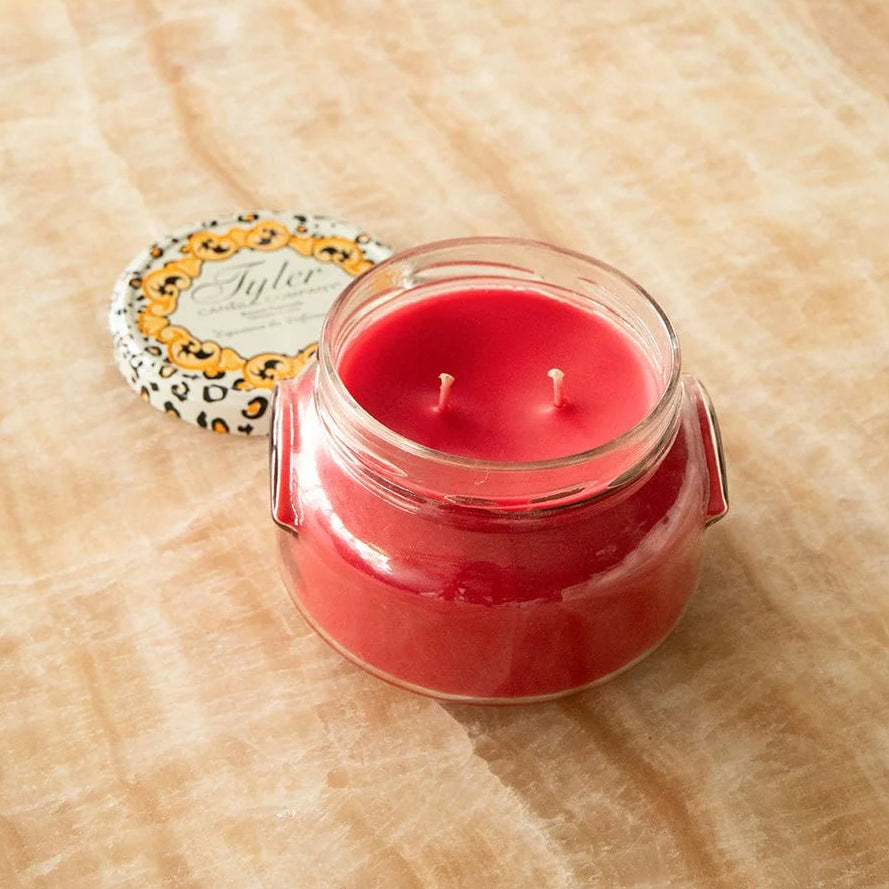 A Christmas Tradition Candles and Melts (Different Sizes Available)