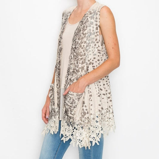 Leo Rose Vest with Lace Trim and Pockets