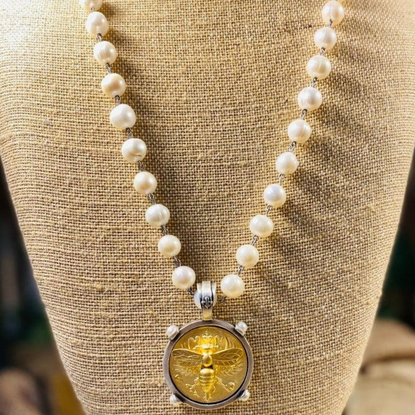 Pearls and Gold Canard Miel Stack Medallion Necklace