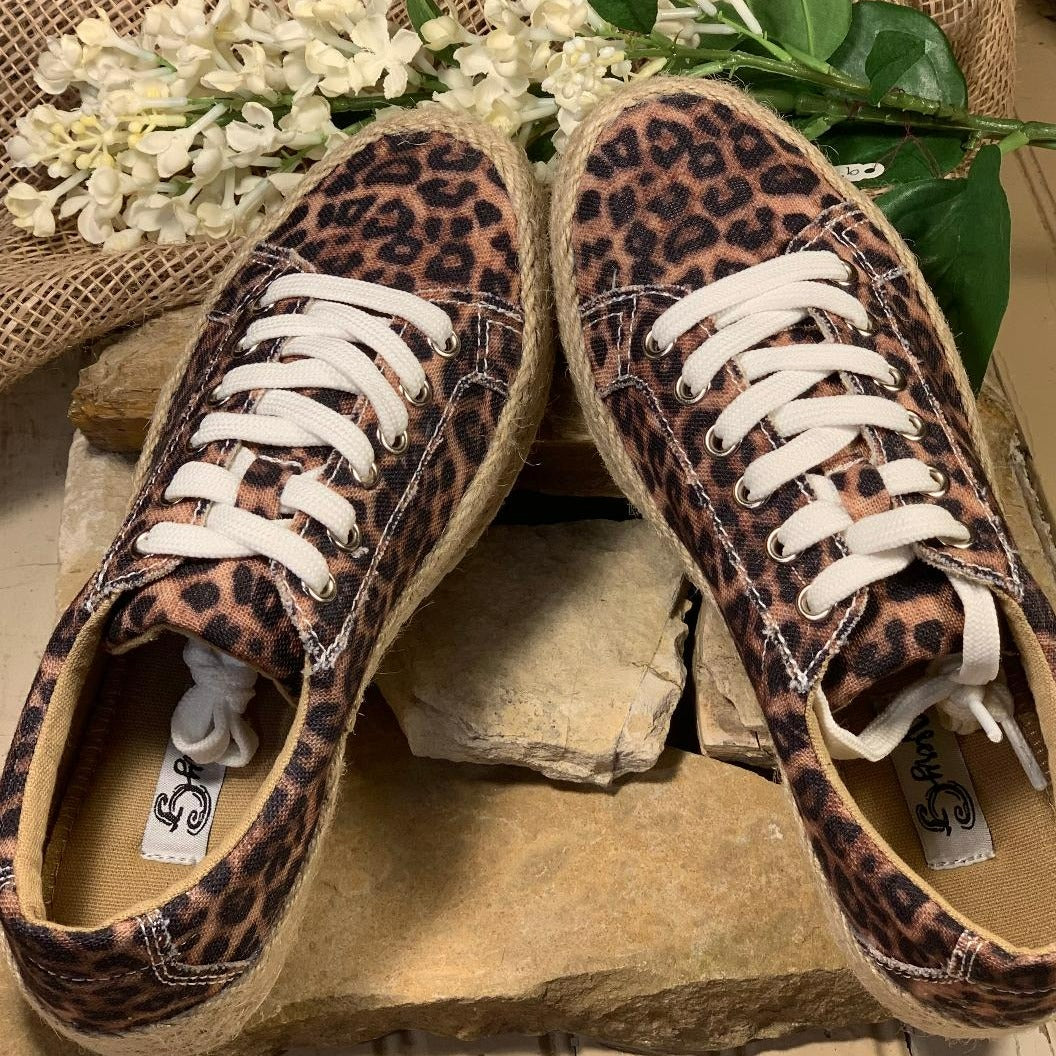 Maria Leopard Sneaker