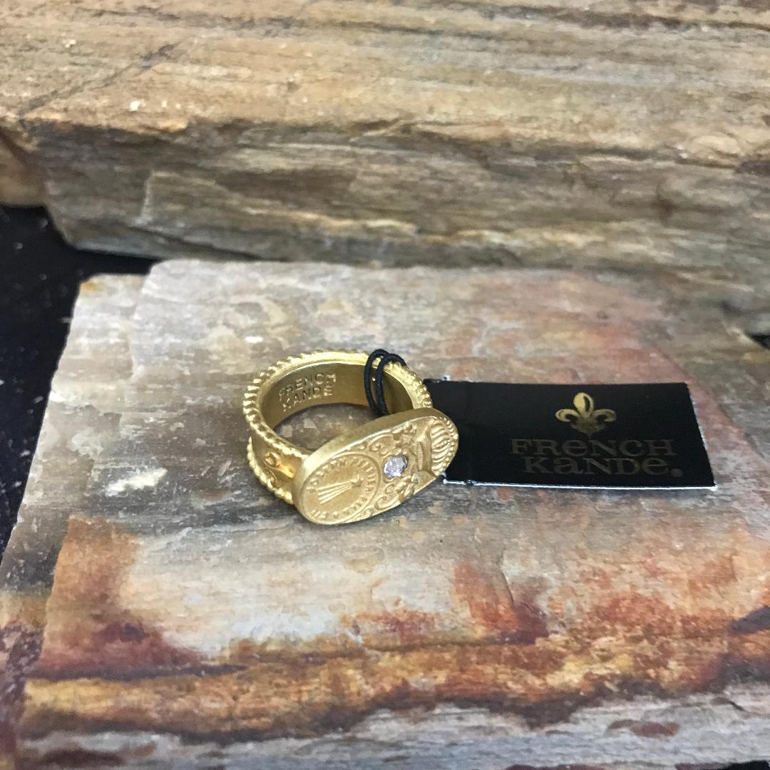 Gold Curvee & Austrian Crystal Ring