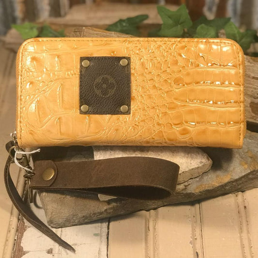 Upcycled LV Beaded Wristlet with cardslots and ID holder – Anagails